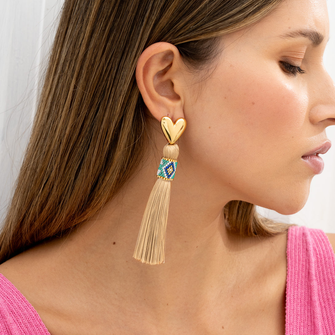Aretes Tejidos Con Borlas