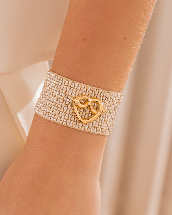 Pulsera Tejida Corazón Lazo Bold + Aretes
